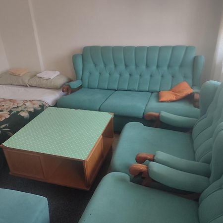 Apartman Retro Una บันยาลูกา ภายนอก รูปภาพ